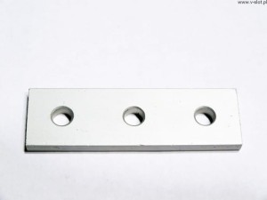 Spojovací deska se 3 otvory